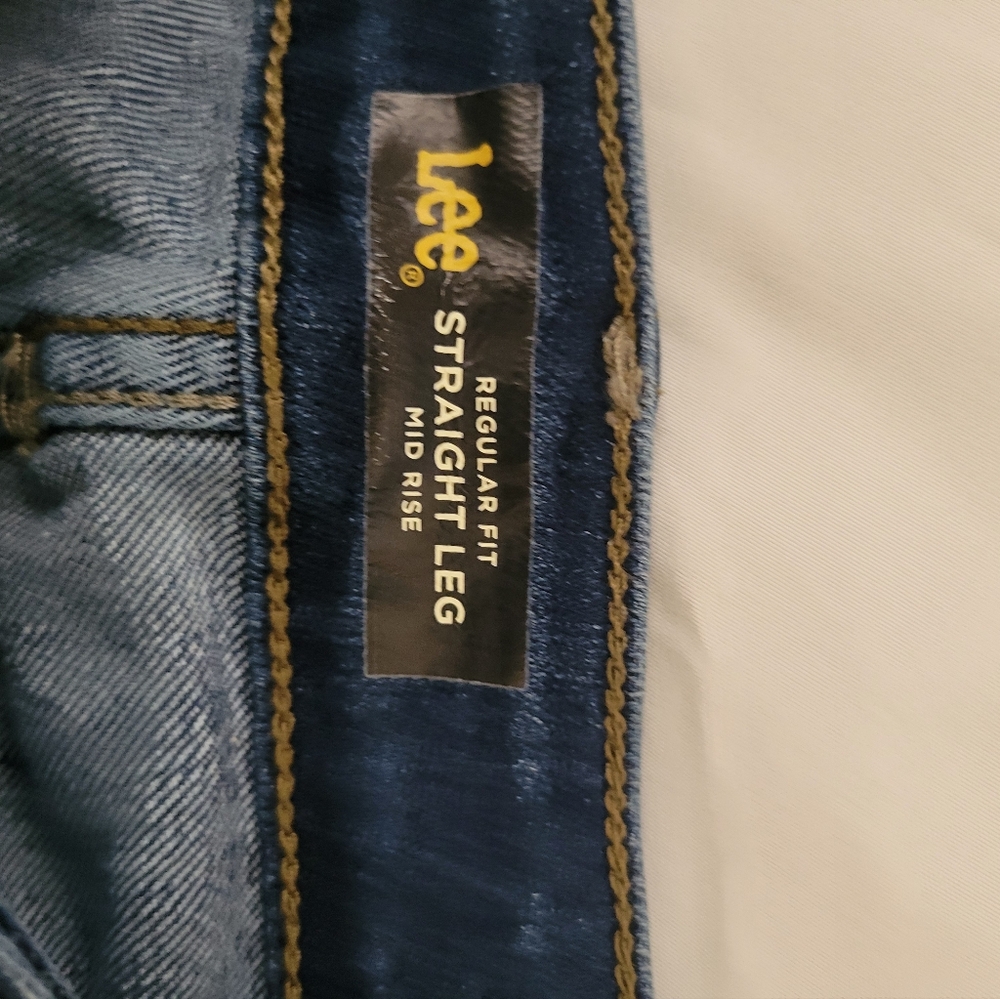 Lee Regular Fit Straight Leg Mid Rise Jeans Women's - Picture 2 of 6